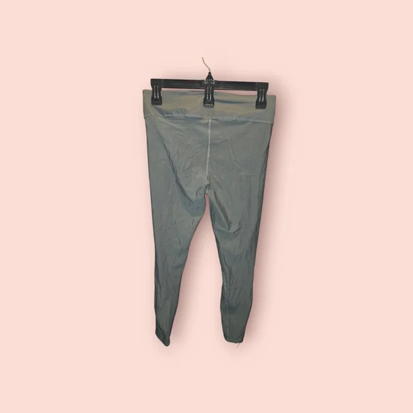 SKIMS PERFORMANCE HIGH-WAISTED 7/8 LEGGING Gunmetal AP-LEG-1805 Workout Active - Picture 2 of 4